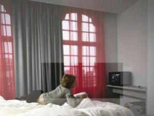Khách sạn Monty Small Design 2*
